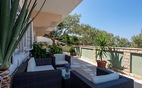 Relaxing Beach Holiday House